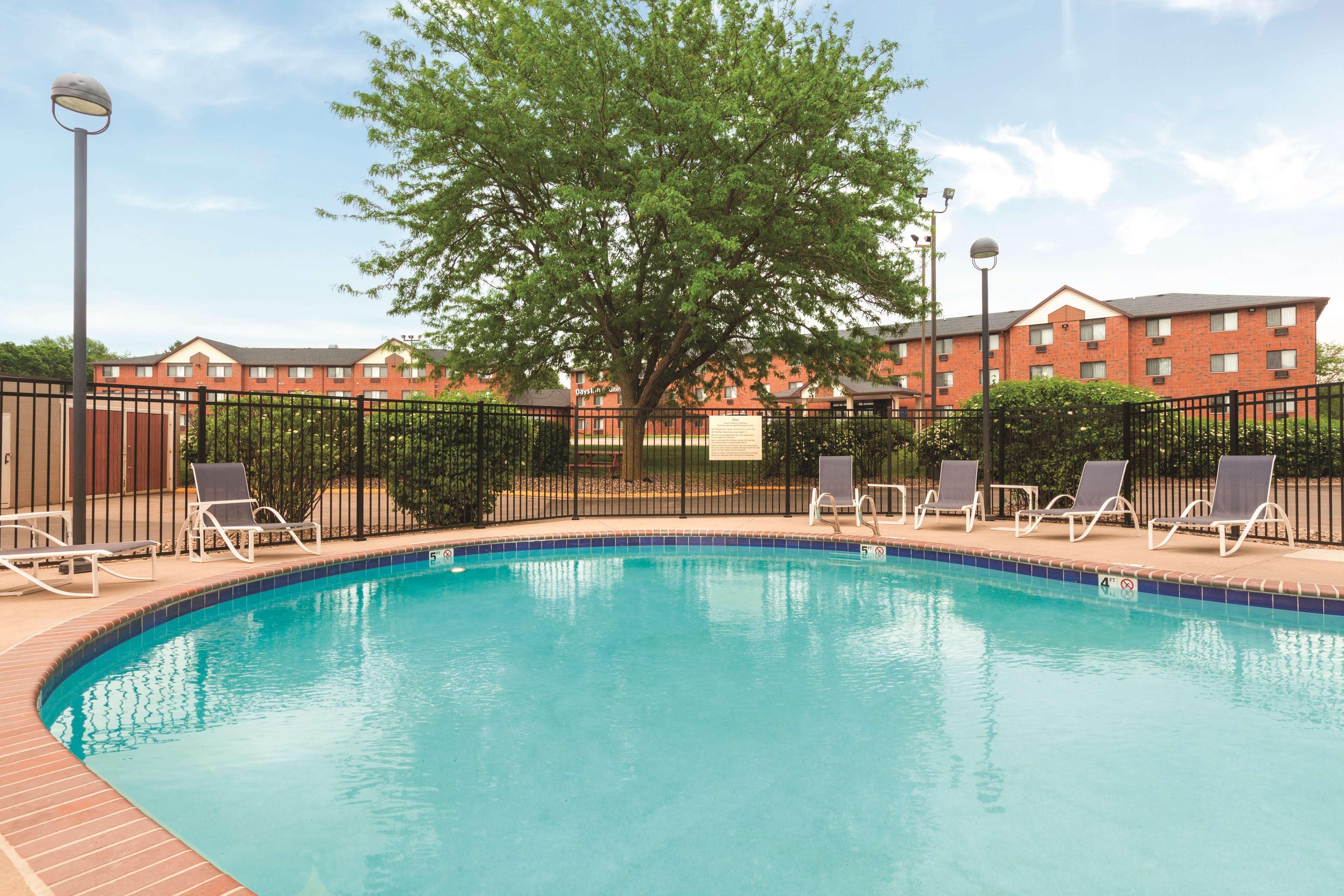 Hampton Inn Des Moines-Airport Buitenkant foto