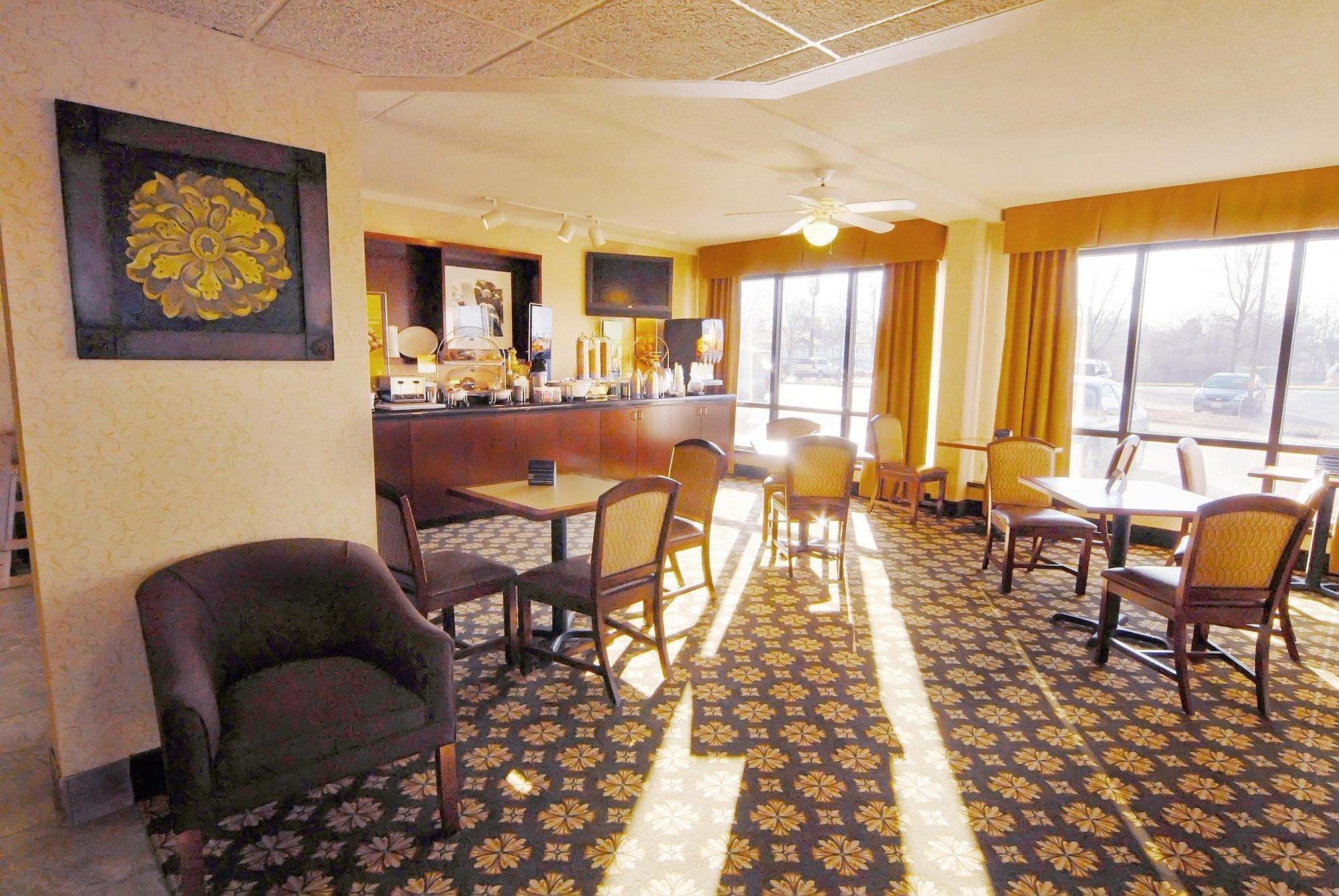 Hampton Inn Des Moines-Airport Buitenkant foto